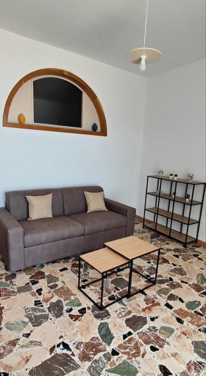 A Casa Dei Nonni Appartement Giardini-Naxos Buitenkant foto