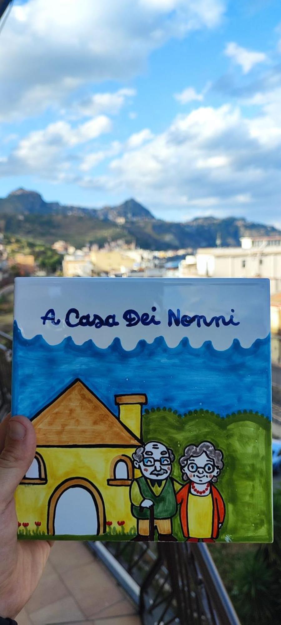 A Casa Dei Nonni Appartement Giardini-Naxos Buitenkant foto