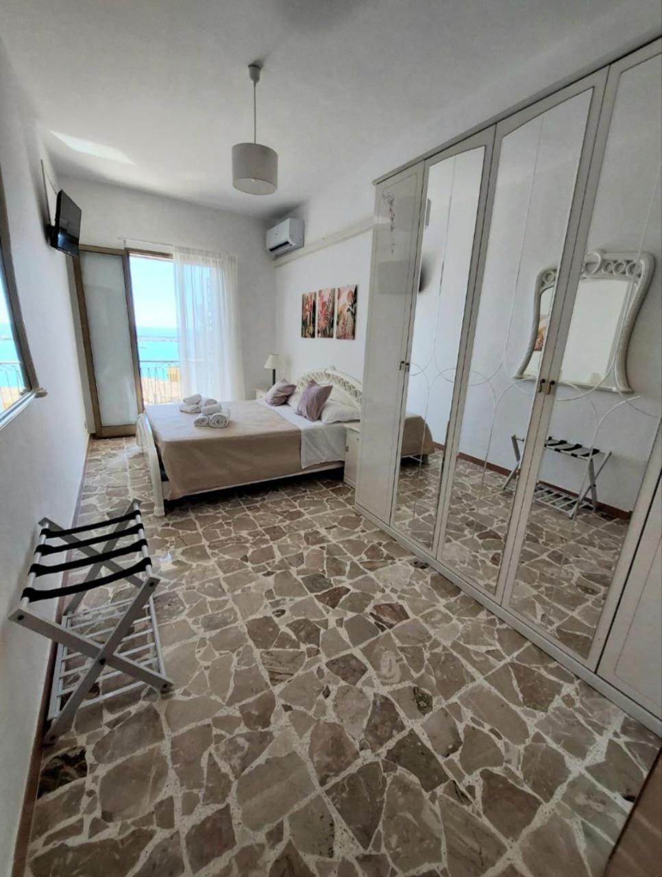 A Casa Dei Nonni Appartement Giardini-Naxos Buitenkant foto